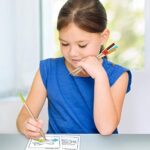 LEGO IQ Matite Colorate per Bambini - Cancelleria Scolastica per Scrittura Creativa e Disegno, Set di 12 Pastelli Colori con Cappuccio (Pacchetto da 12 colori) - immagine 6