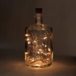 Legami - Bottiglia in Vetro con Filo di Luci Led, Jar of stars, 9x20 cm, Ricarica con un Cavo USB, 20 LED, Colore Luce Bianco Caldo, Filo in Rame, Solo per Interni - immagine 3