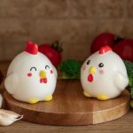 Legami - Set Sale e Pepe in Ceranica, Tema Hen, in Ceramica Decorati a Mano - immagine 6