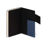 Legami - Taccuino a righe, Medium,192 Pagine, Copertina in morbido PU, in Carta certificata FSC®, Carta avorio 90 g/m², Planner mensile, Rubrica, Segnalibro, 13x21 cm, Colore Galactic Blue - immagine 8