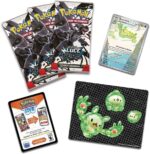 Pokémon: collezione con adesivi (Reuniclus) dell’espansione Scarlatto e Violetto - Luce Nera del GCC Pokémon (una carta promozionale olografica e tre buste di espansione) - immagine 3