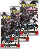 Pokémon: collezione con adesivi (Reuniclus) dell’espansione Scarlatto e Violetto - Luce Nera del GCC Pokémon (una carta promozionale olografica e tre buste di espansione) - immagine 4